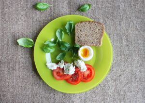 Low Calorie Breakfast - DelishiFoods