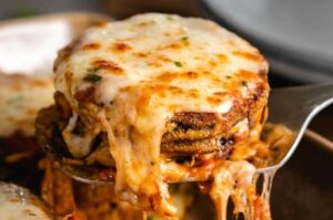 Eggplant Parmesan - Delishifoods